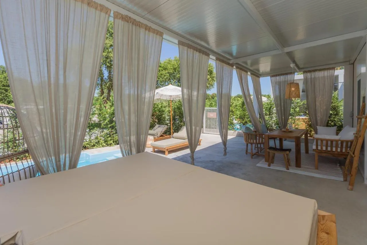 Polidor Camping Resort 4*, Mugeba