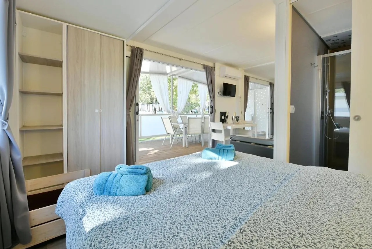 Semesterpark Polidor Camping Resort Mugeba